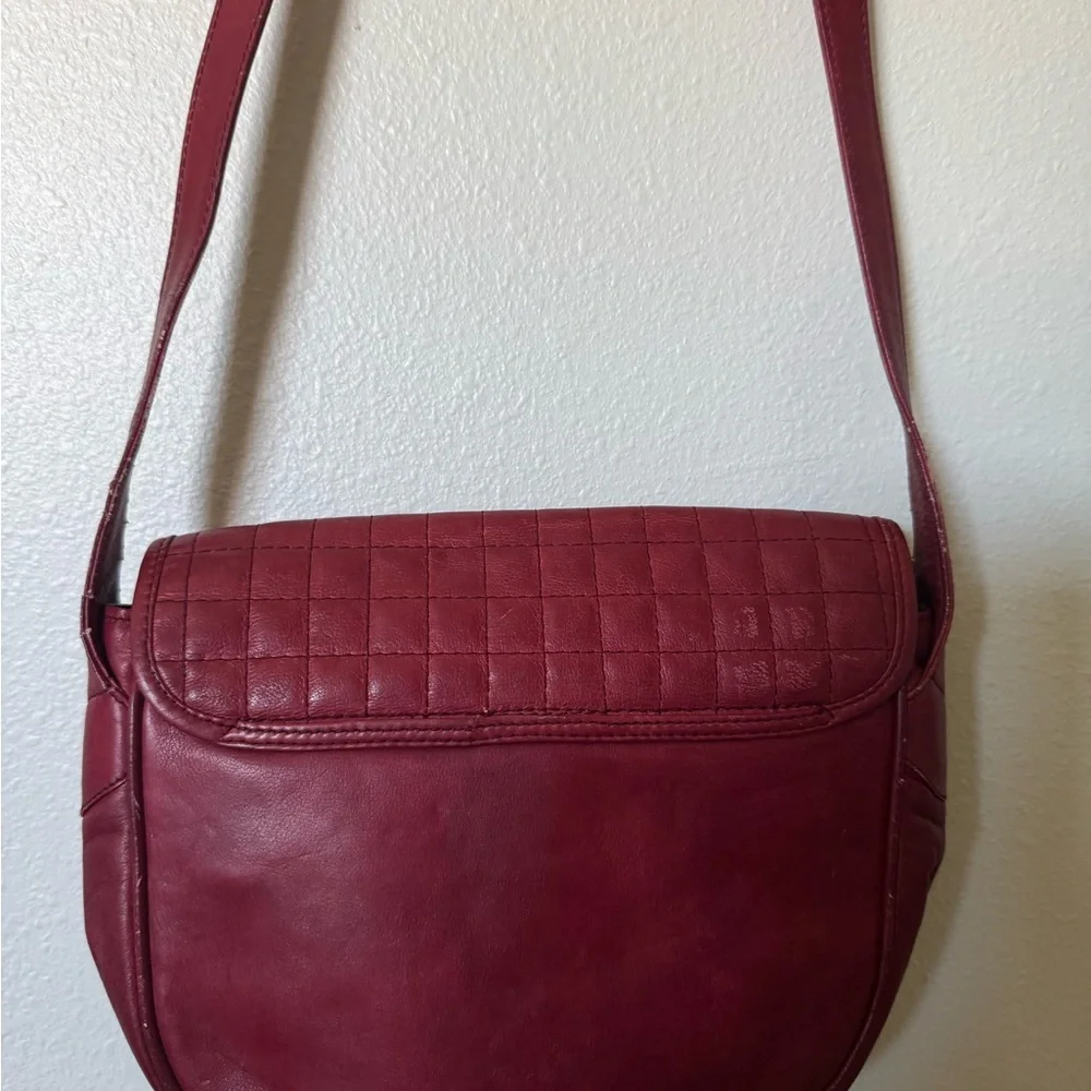 Celine vintage Red Quilted Leather Bag with COA - Picture 5 of 17